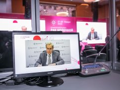 Оборудования для синхронного перевода речи Bosch Integrus